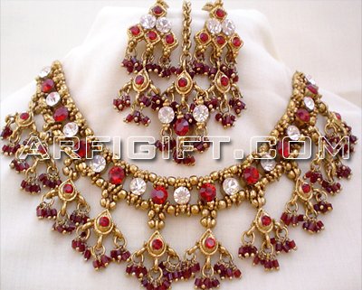 Send Necklaces Set to Bangladesh, Send gifts to Bangladesh