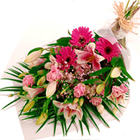 send gifts to bangladesh, send gift to bangladesh, banlgadeshi gifts, bangladeshi Xclusive Hand Bouquet