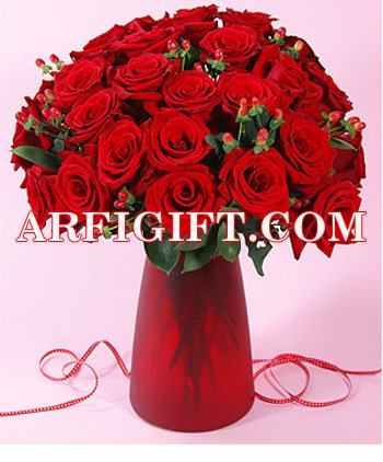 Send 50Red Rose With Ceramic Vase to Bangladesh, Send gifts to Bangladesh