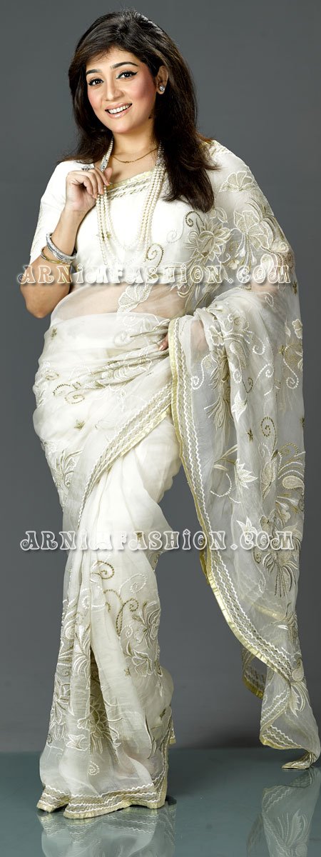 Send White Moslin Saree to Bangladesh, Send gifts to Bangladesh