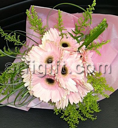 Send Exclusive Gerbera to Bangladesh, Send gifts to Bangladesh