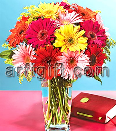 Send Gerbera With Vase to Bangladesh, Send gifts to Bangladesh